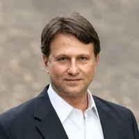 Portrait of Todd Bensman